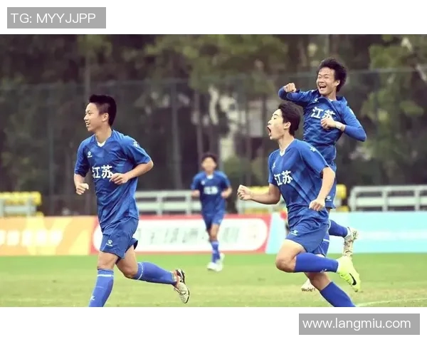 小帅足球明星的成长之路与未来发展展望